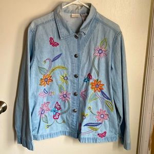 Vintage White Stag embroidered light denim jacket (Size Large)